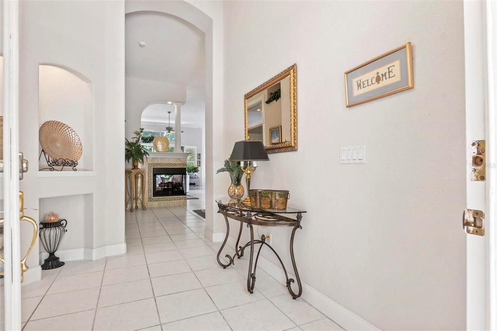 Recently Sold: $550,000 (3 beds, 2 baths, 1960 Square Feet)