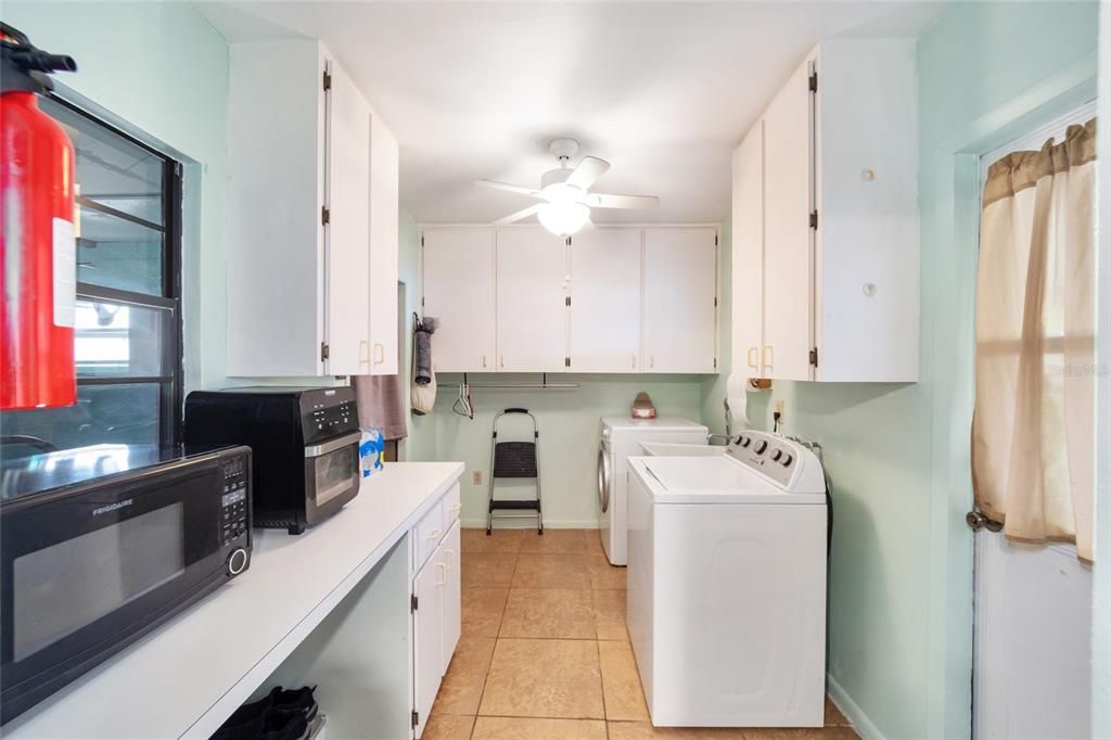 Active With Contract: $175,000 (2 beds, 2 baths, 1040 Square Feet)