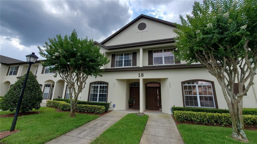 Active With Contract: $319,000 (4 beds, 2 baths, 1686 Square Feet)