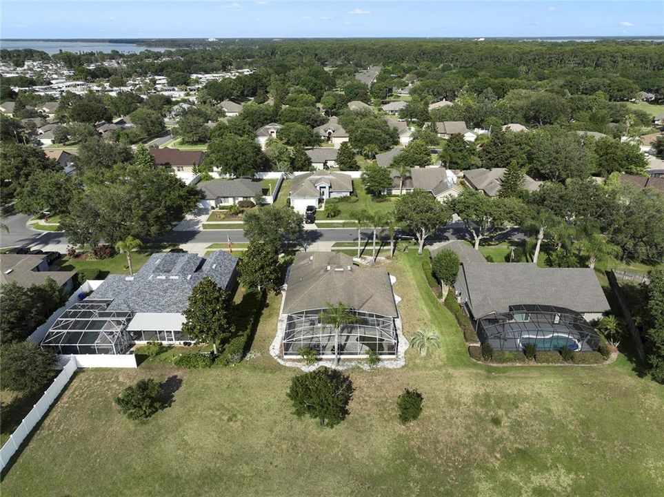 Active With Contract: $320,000 (3 beds, 2 baths, 1445 Square Feet)