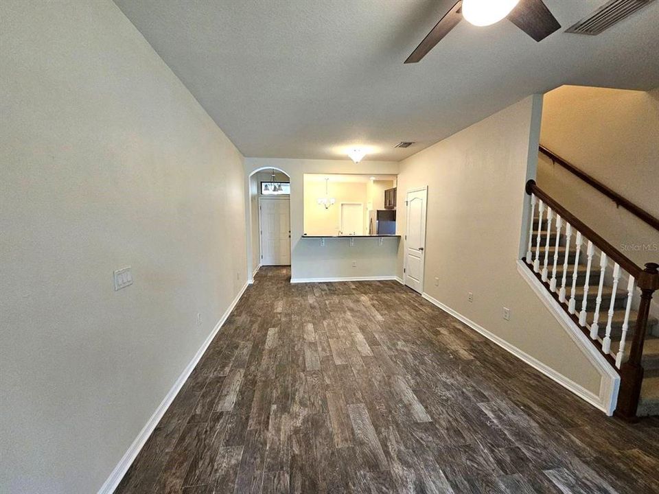 Recently Rented: $2,300 (2 beds, 2 baths, 1444 Square Feet)