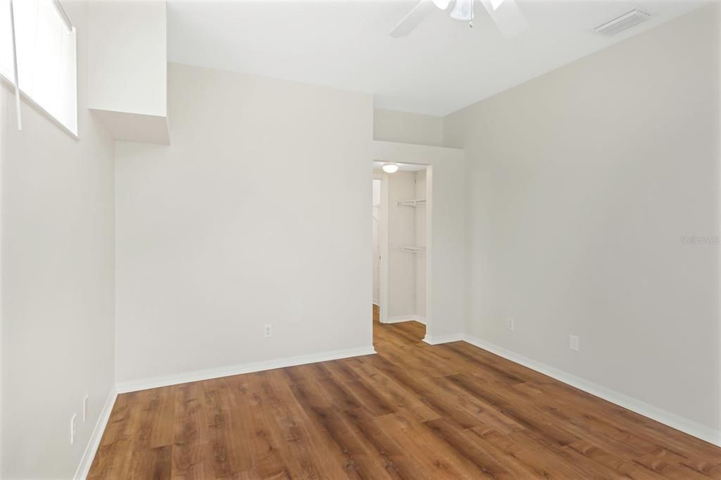 For Sale: $345,000 (3 beds, 2 baths, 1304 Square Feet)