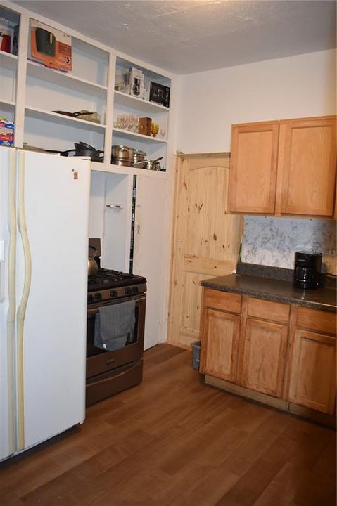 For Sale: $249,900 (2 beds, 2 baths, 1624 Square Feet)