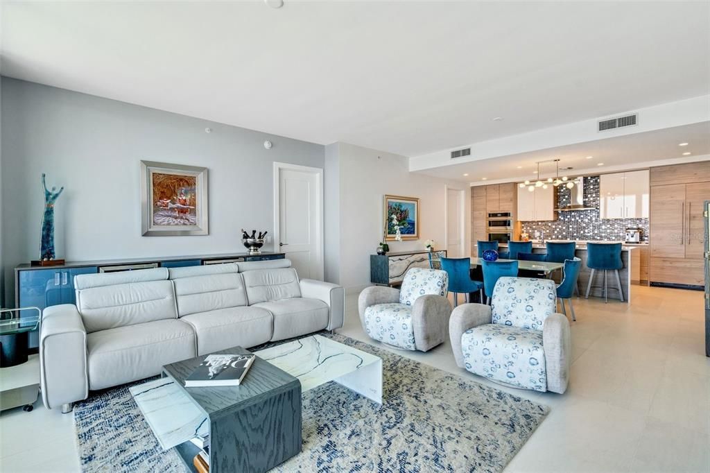 Active With Contract: $2,475,000 (2 beds, 3 baths, 2006 Square Feet)