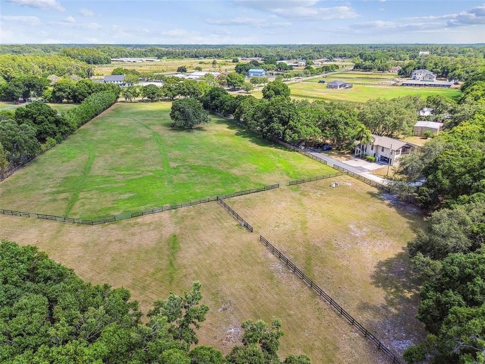 For Sale: $889,000 (4 beds, 2 baths, 3232 Square Feet)