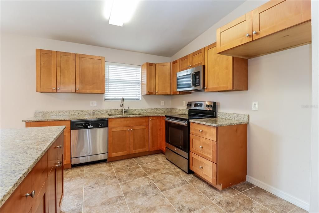 Recently Rented: $1,865 (3 beds, 2 baths, 1176 Square Feet)