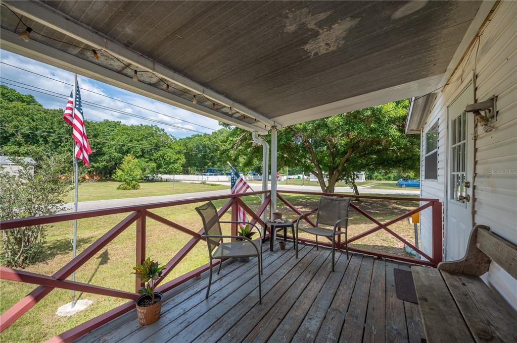 Side covered porch