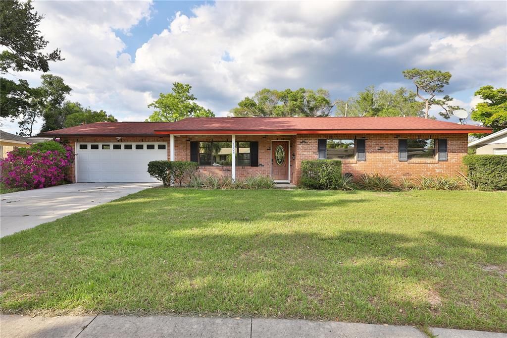 Outstanding 3BD 2 BT, One Owner Home! Beautiful Updated Kitchen & Baths.