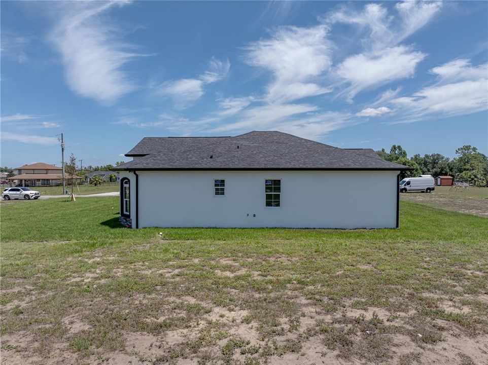 For Sale: $799,999 (4 beds, 3 baths, 2690 Square Feet)