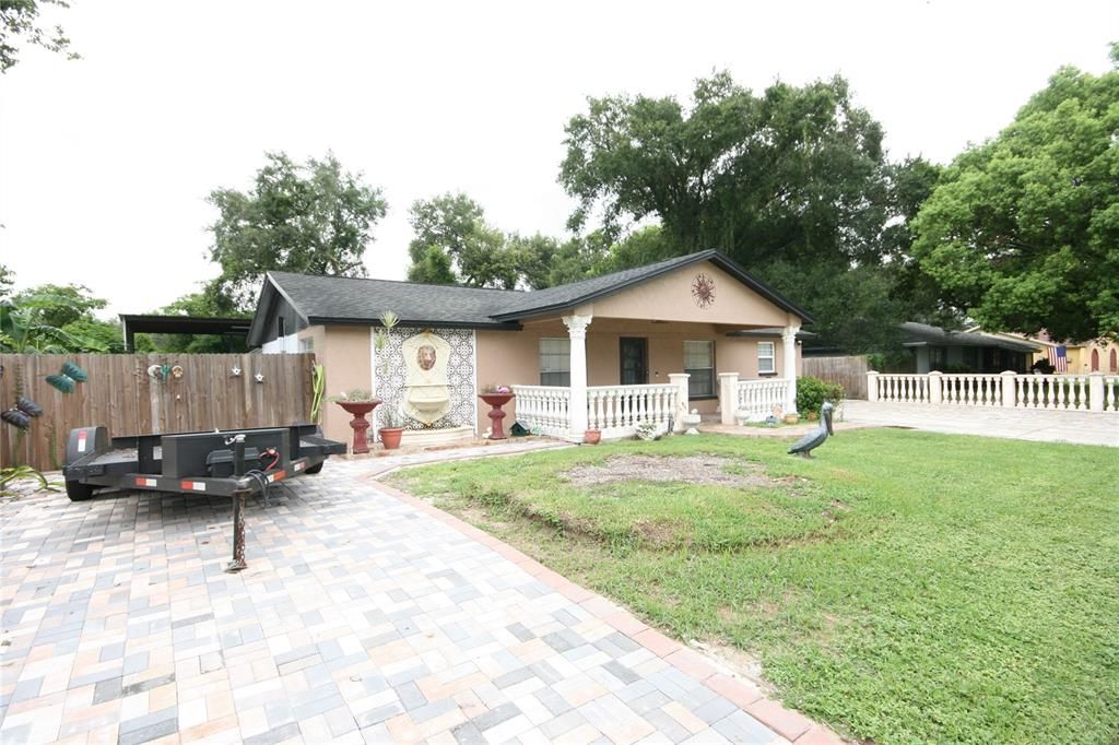 For Sale: $534,900 (4 beds, 2 baths, 1225 Square Feet)