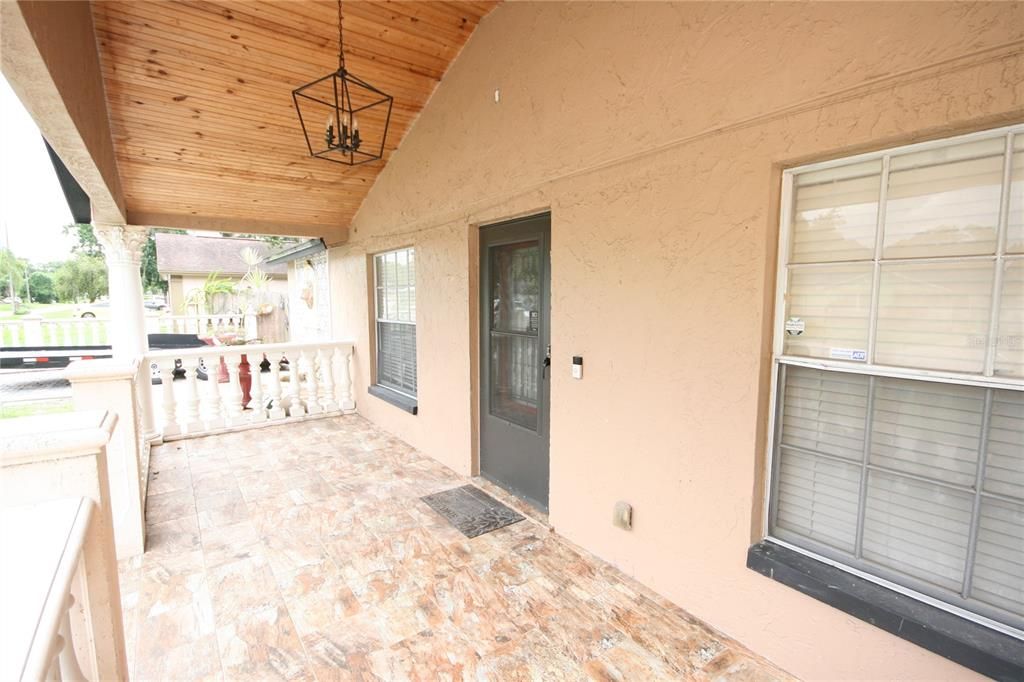 For Sale: $534,900 (4 beds, 2 baths, 1225 Square Feet)
