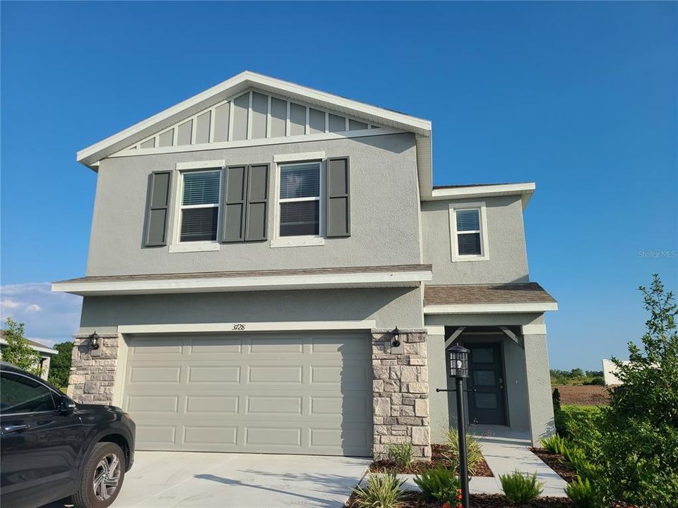 Active With Contract: $3,600 (4 beds, 2 baths, 2260 Square Feet)