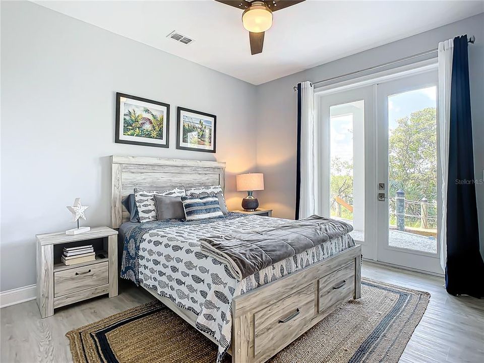 Active With Contract: $1,699,000 (3 beds, 2 baths, 2125 Square Feet)