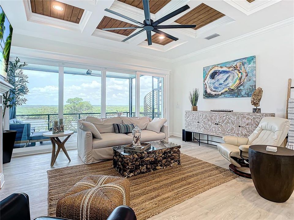 Active With Contract: $1,699,000 (3 beds, 2 baths, 2125 Square Feet)