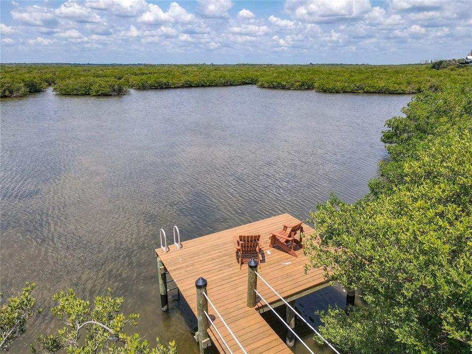 Active With Contract: $1,699,000 (3 beds, 2 baths, 2125 Square Feet)