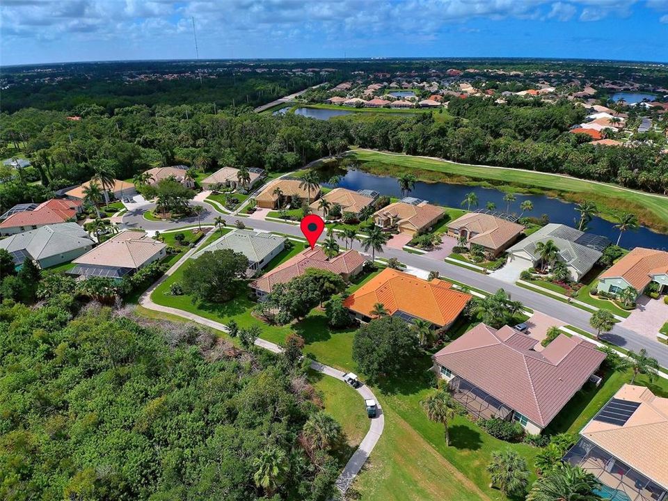 Bird's eye view of 417 Arborview Lane.