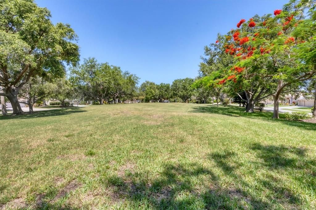 Active With Contract: $995,000 (4 beds, 3 baths, 2928 Square Feet)