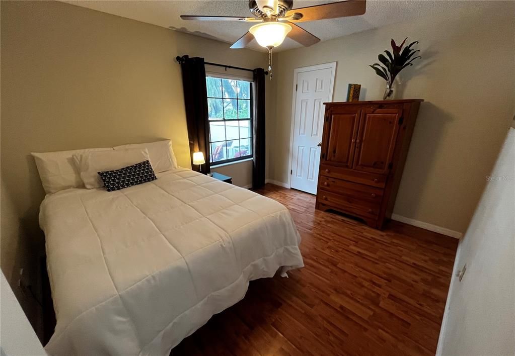 Active With Contract: $2,700 (3 beds, 2 baths, 1598 Square Feet)