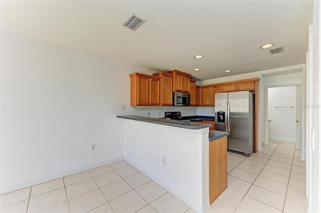 Active With Contract: $385,000 (3 beds, 2 baths, 1833 Square Feet)