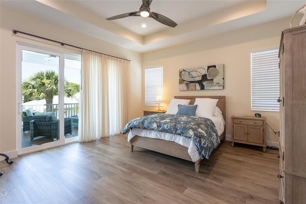 Active With Contract: $849,000 (3 beds, 2 baths, 1903 Square Feet)