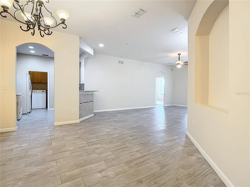 For Sale: $295,468 (3 beds, 2 baths, 1634 Square Feet)