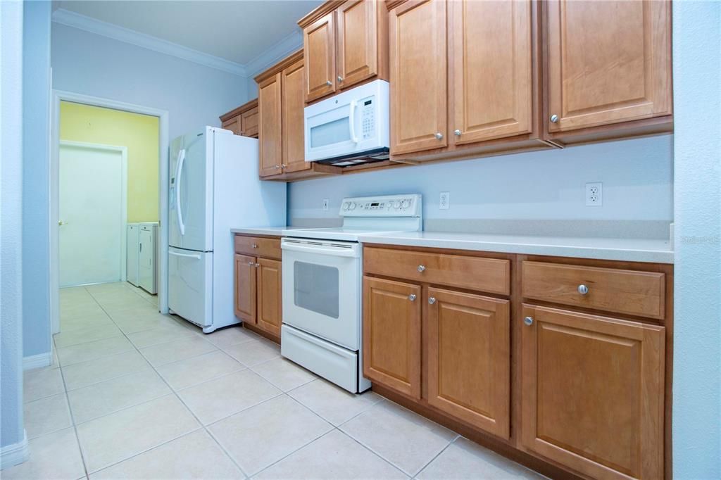 For Rent: $2,950 (3 beds, 2 baths, 1900 Square Feet)