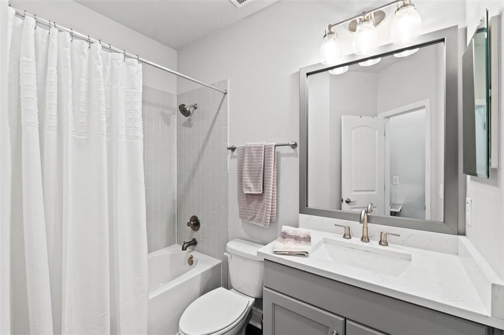 Active With Contract: $529,900 (2 beds, 2 baths, 1410 Square Feet)