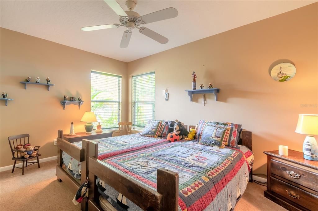 Active With Contract: $429,000 (4 beds, 2 baths, 1772 Square Feet)