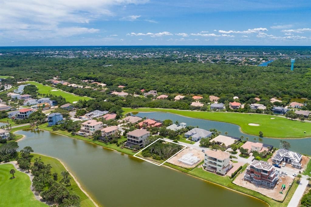 На продажу: $889,000 (0.34 acres)