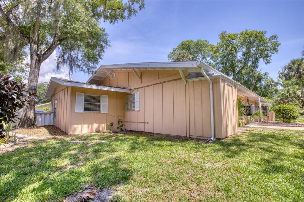 Active With Contract: $219,900 (3 beds, 2 baths, 1506 Square Feet)