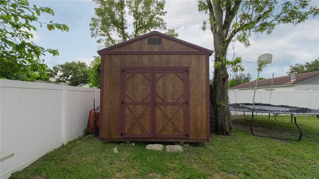 For Sale: $298,000 (3 beds, 2 baths, 1355 Square Feet)