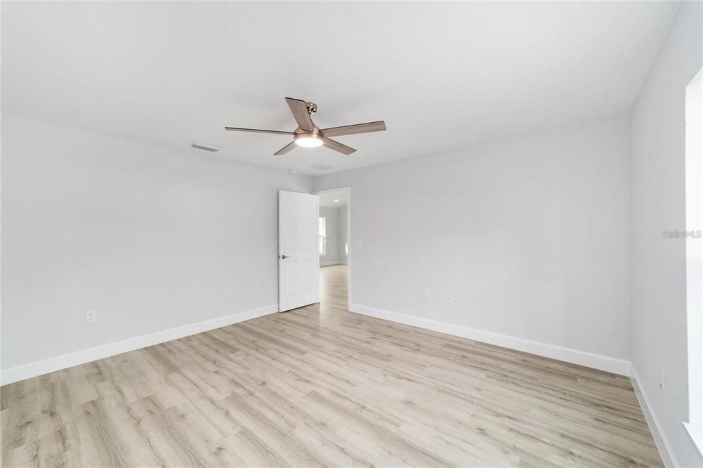 For Sale: $254,000 (3 beds, 2 baths, 1267 Square Feet)
