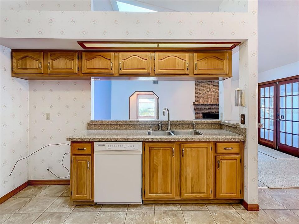 En Venta: $679,999 (4 camas, 2 baños, 2323 Pies cuadrados)