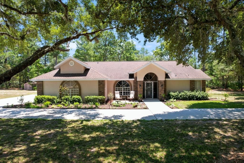 For Sale: $495,000 (3 beds, 2 baths, 2023 Square Feet)