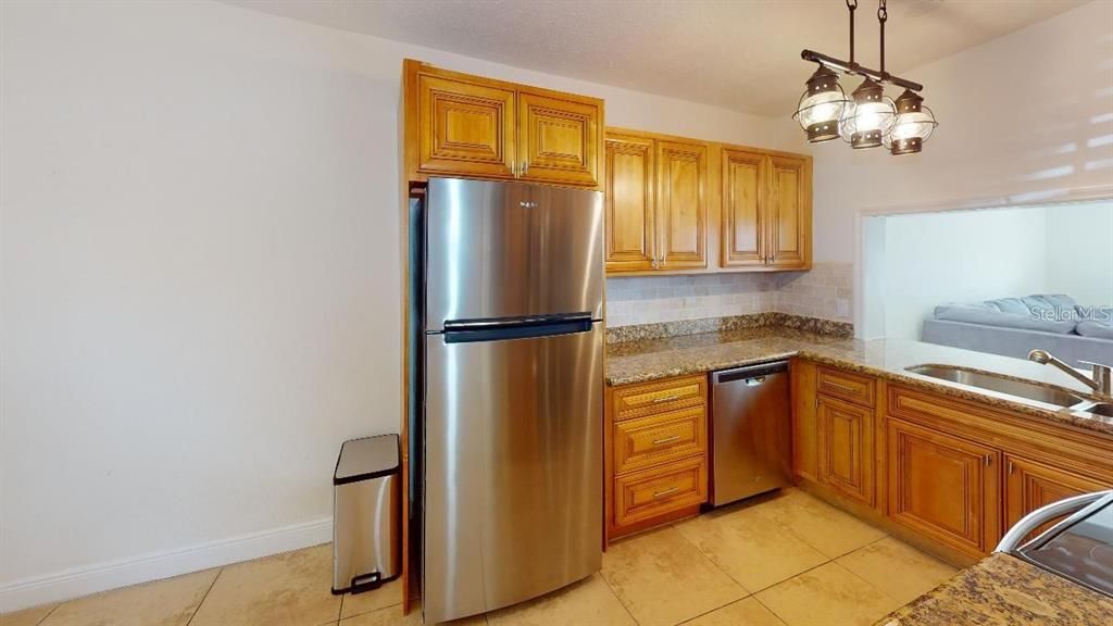 For Sale: $259,900 (2 beds, 1 baths, 1190 Square Feet)