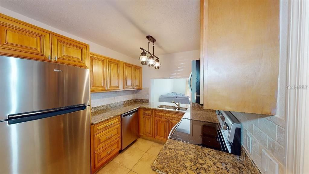 For Sale: $259,900 (2 beds, 1 baths, 1190 Square Feet)