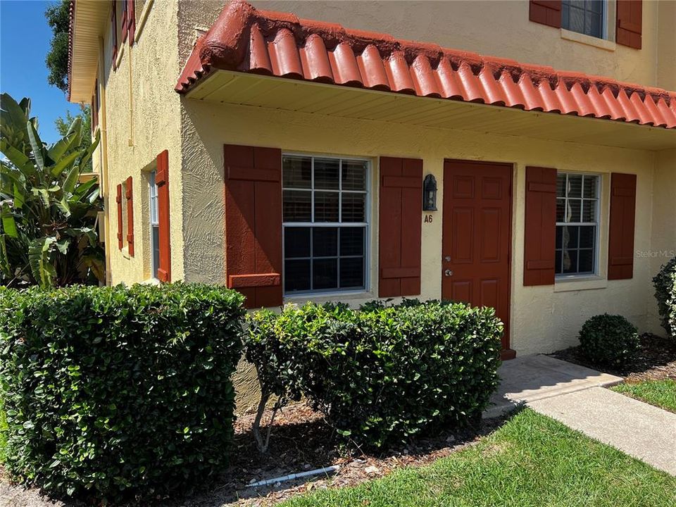 Recently Sold: $118,000 (2 beds, 2 baths, 938 Square Feet)