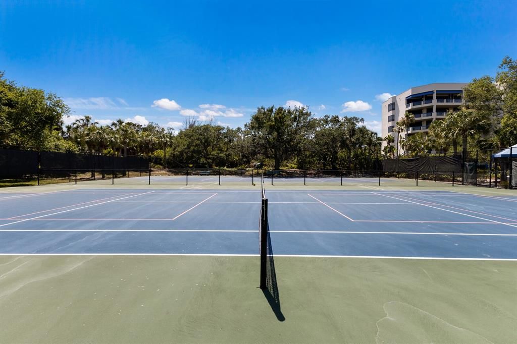 Community Tennis Courts