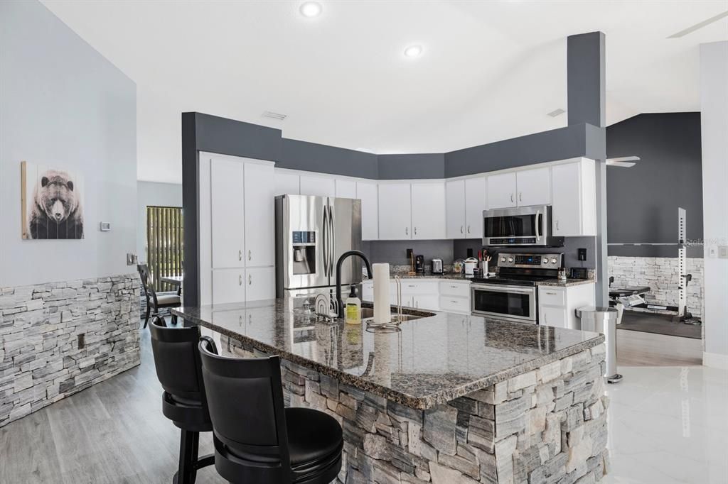 Active With Contract: $529,900 (3 beds, 2 baths, 2022 Square Feet)