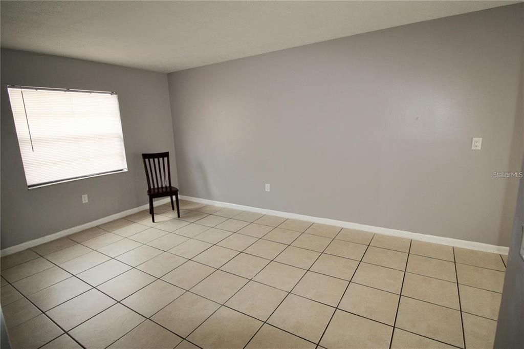 For Rent: $1,250 (2 beds, 1 baths, 3248 Square Feet)