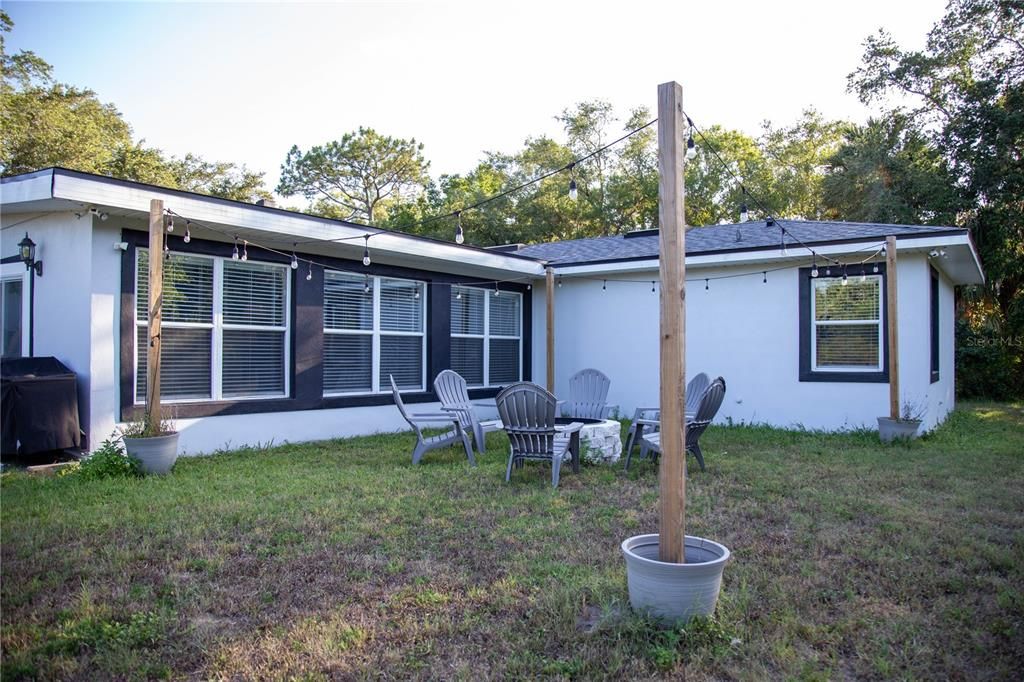 For Sale: $750,000 (4 beds, 2 baths, 2046 Square Feet)