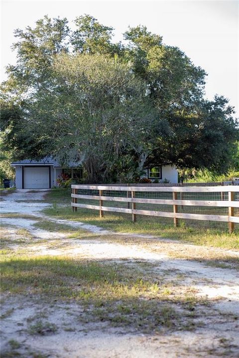 For Sale: $750,000 (4 beds, 2 baths, 2046 Square Feet)