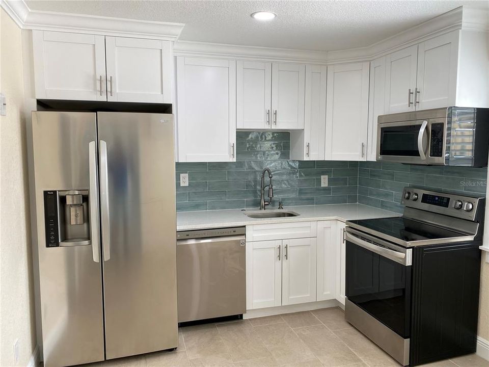 Active With Contract: $1,830 (1 beds, 1 baths, 500 Square Feet)