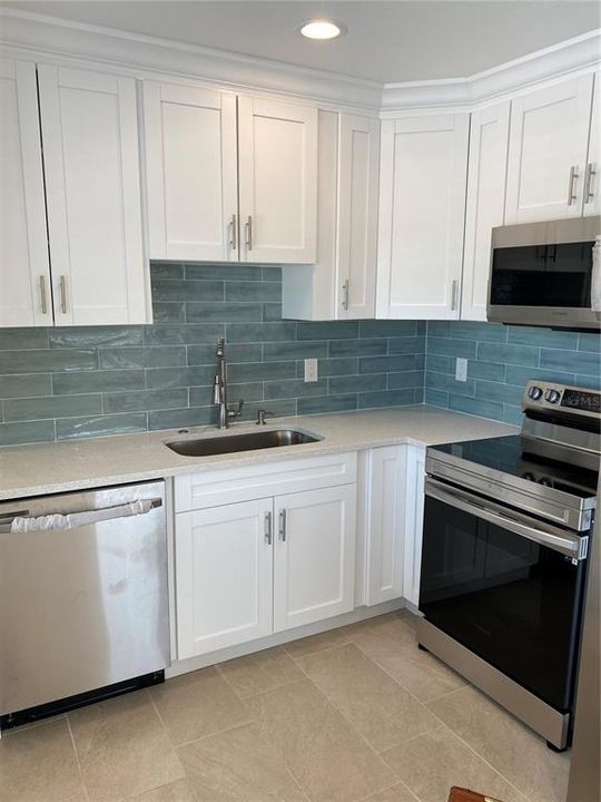 Active With Contract: $1,830 (1 beds, 1 baths, 500 Square Feet)