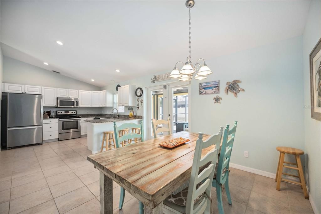 For Sale: $439,900 (3 beds, 2 baths, 1598 Square Feet)