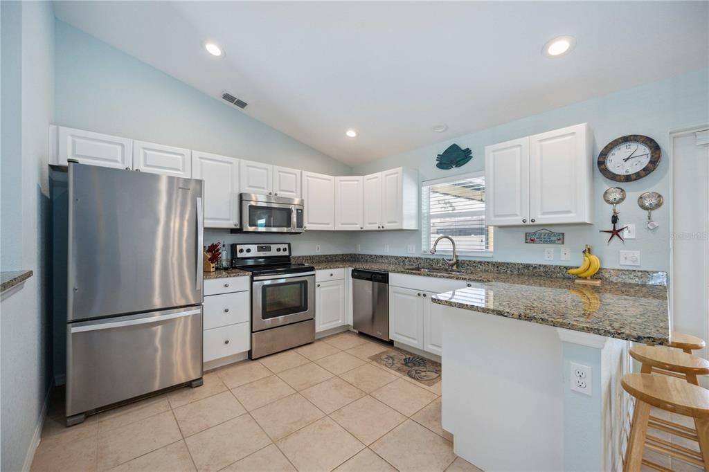 For Sale: $439,900 (3 beds, 2 baths, 1598 Square Feet)