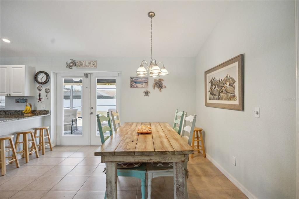 For Sale: $439,900 (3 beds, 2 baths, 1598 Square Feet)