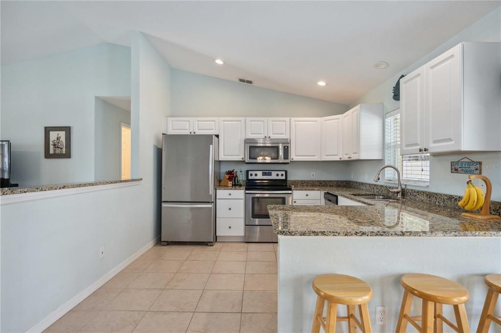 For Sale: $439,900 (3 beds, 2 baths, 1598 Square Feet)