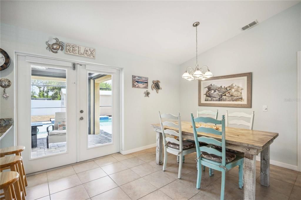 For Sale: $439,900 (3 beds, 2 baths, 1598 Square Feet)