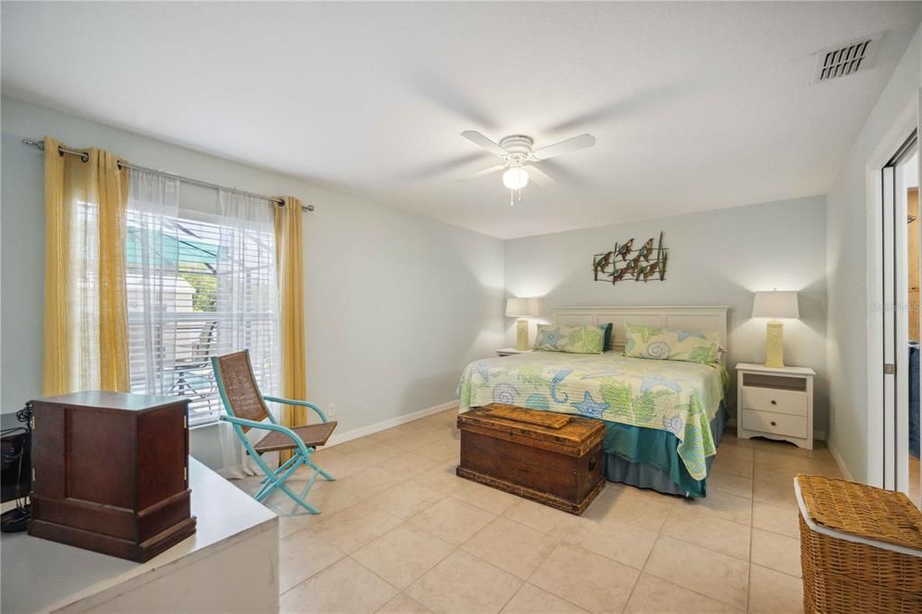 For Sale: $439,900 (3 beds, 2 baths, 1598 Square Feet)